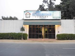 21 Milestone Hotel & Resort New Delhi Exterior photo